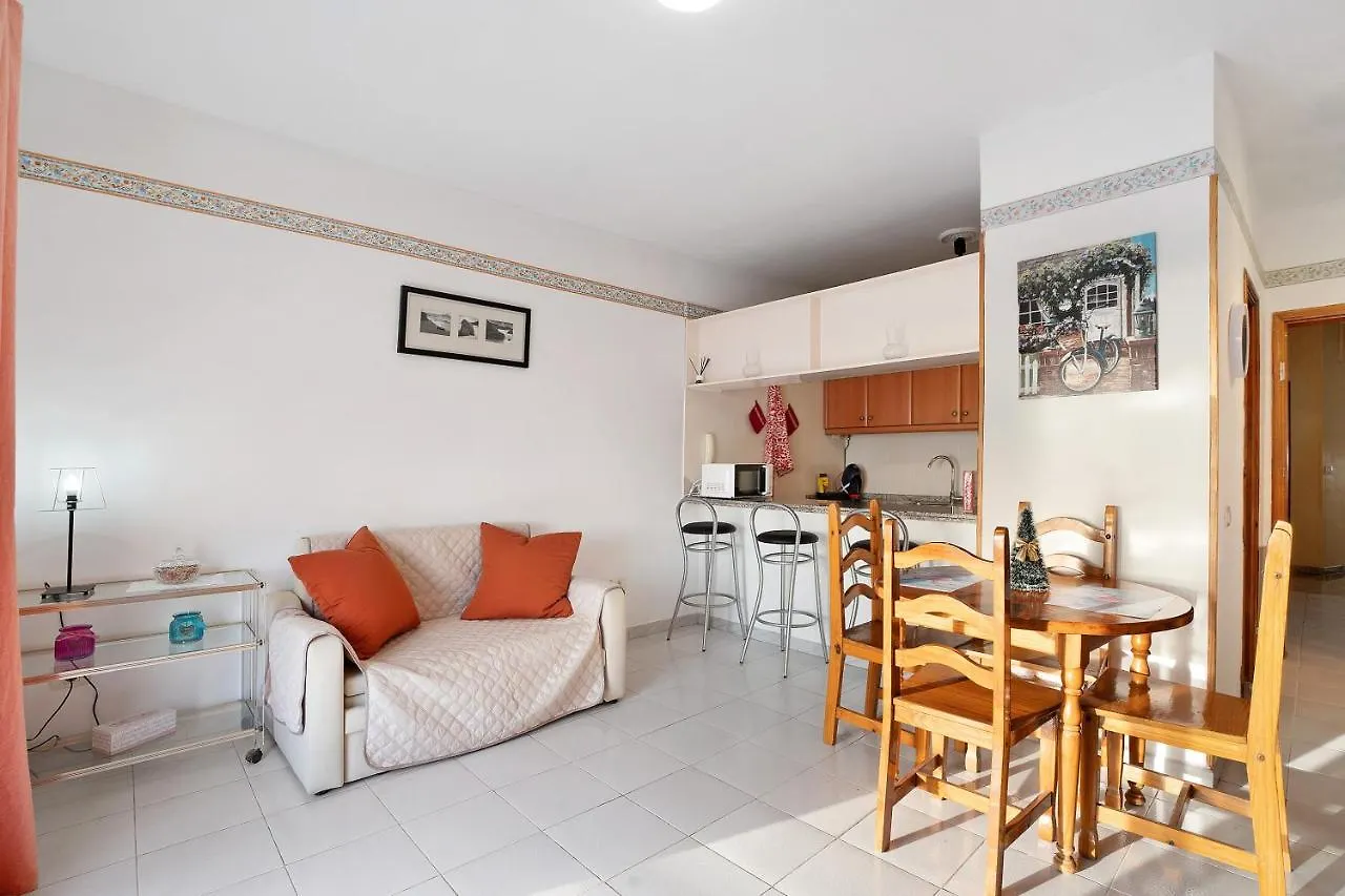 Επικοινωνία με το Apartamento Morales